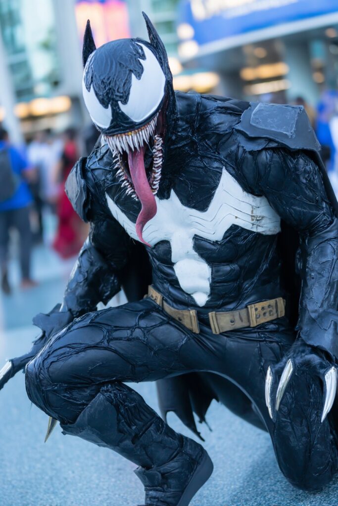 batman x venom cosplay mashup